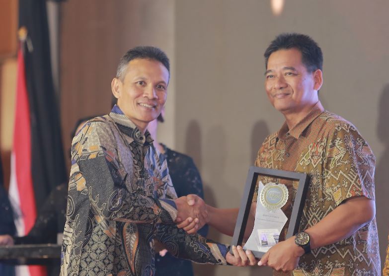 PT JNK dianugerahi paneghargaan Best Corporate dalam ajang Radar Madiun Awards 2025.