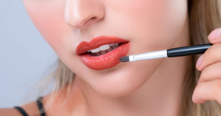 Ilustrasi warna lipstik untuk kulit kuning langsat.