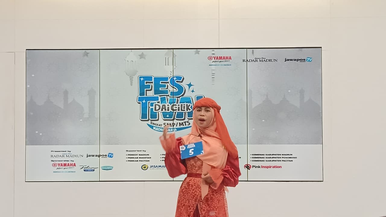 Nevara Micahinsa dari SMPN 1 Madiun tampil  di audisi Festival Dai Cilik 2025