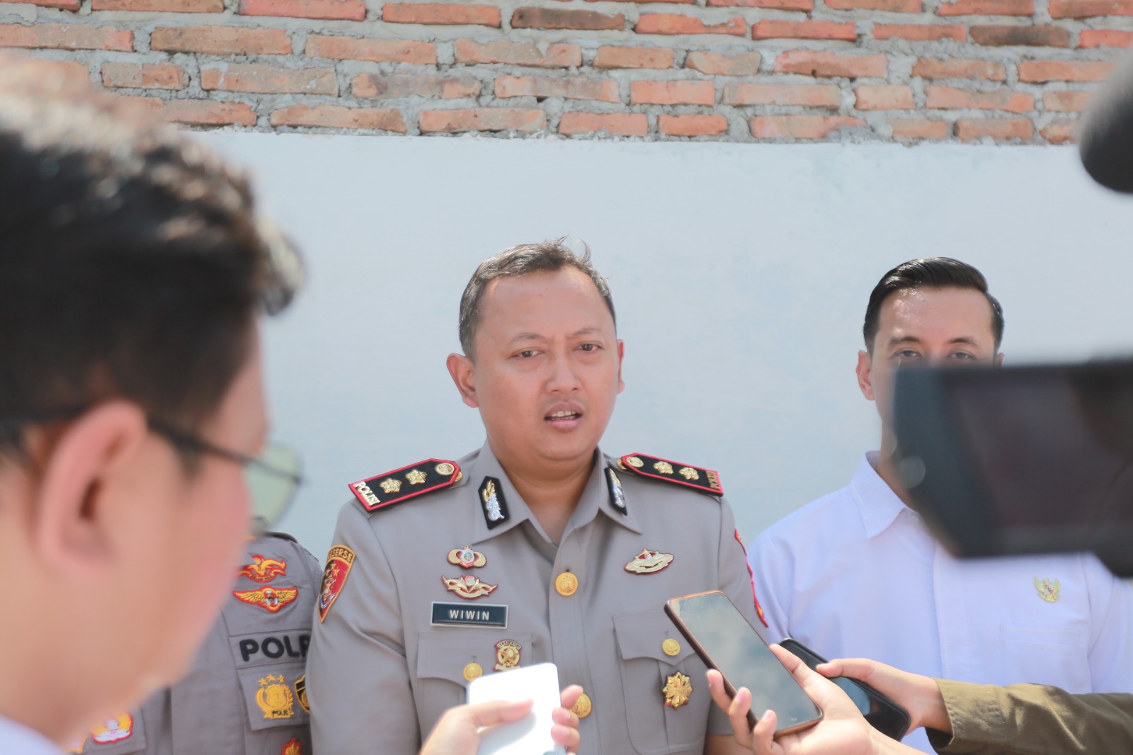 Kapolres Madiun Kota AKBP Wiwin Supriyadi Junianto menegaskan penyidik terus mendalami kasus ricuh demo DPRD Kota Madiun dan membuka kemungkinan tersangka baru. BAGAS BIMANTARA/RADAR MADIUN