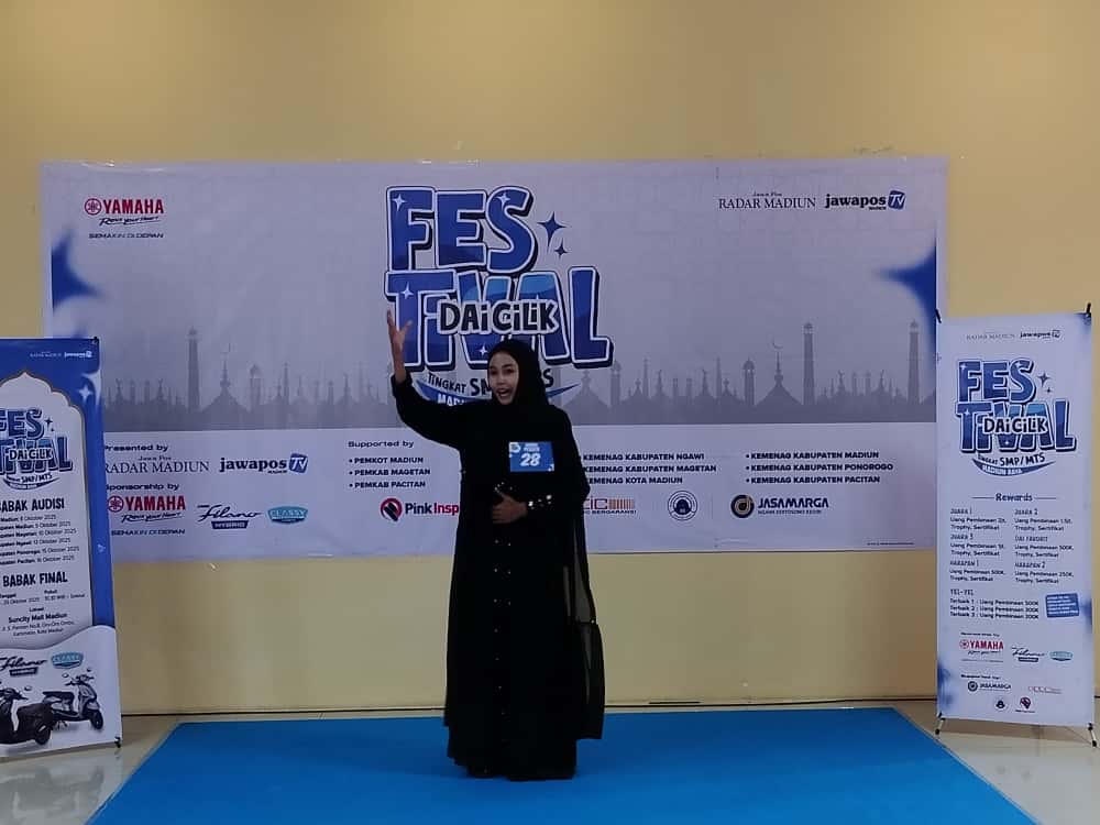 Khesya Fatma Saputri dari MTsN 4 Ngawi