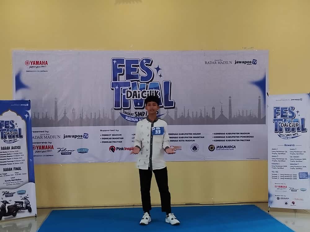 Rofi Rahmadaniansyah Lubis dari SMP Islamiyah Widodaren