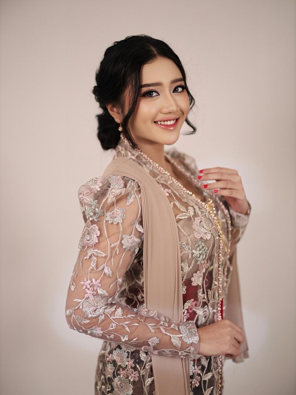 Luvena Chacha Agista, finalis Kakang Mbakyu Kota Madiun 2023, saat menjalani sesi karantina.