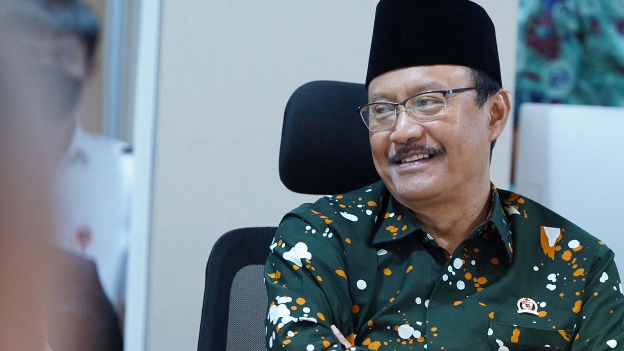 Menteri Sosial Saifullah Yusuf