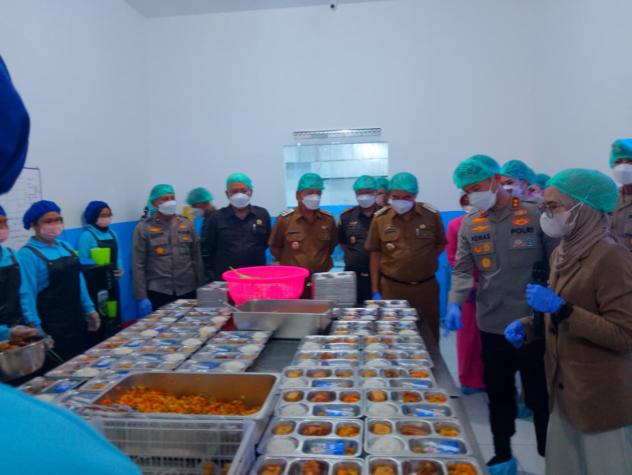 Proses penerbitan Sertifikat Laik Higiene Sanitasi (SLHS) bagi Satuan Pelayanan Pemenuhan Gizi (SPPG) di Kabupaten Madiun terus berjalan, menunggu hasil uji laboratorium. DOK/RADAR MADIUN