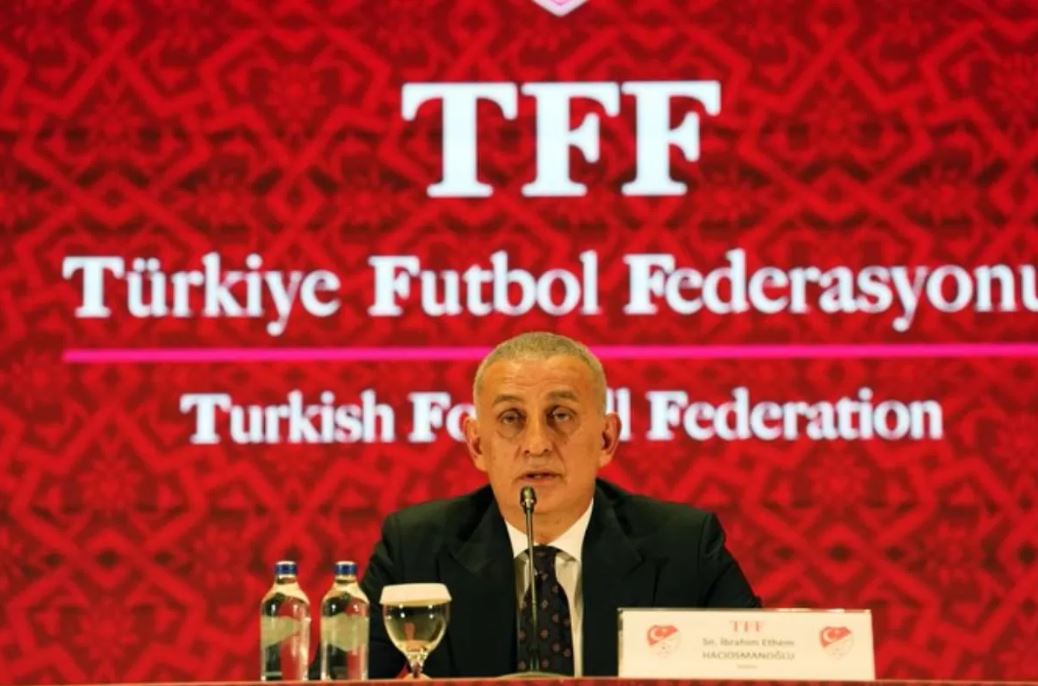 Presiden Federasi Sepak Bola Turki, Ibrahim Haciosmanoglu, menyebut sebanyak lebih dari 150 wasit terlibat skandal judi bola di Turki.
