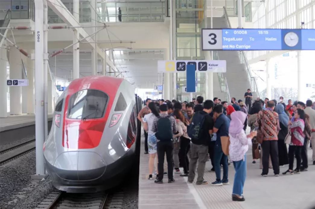Penyelidikan dugaan korupsi proyek Kereta Cepat Whoosh Jakarta-Bandung oleh KPK sudah berjalan sejak awal 2025.