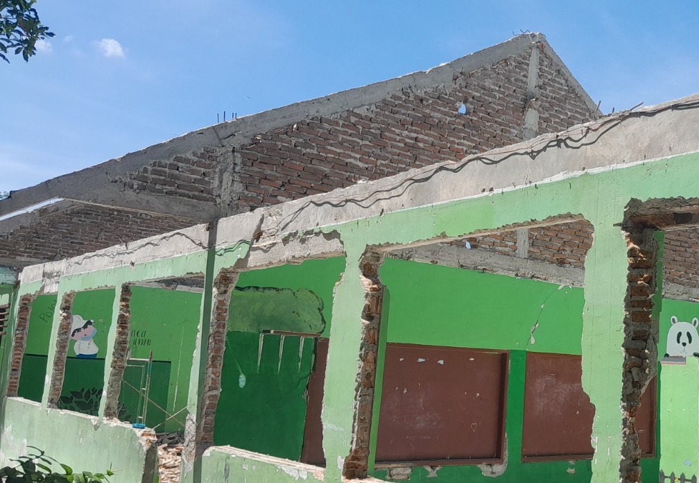 Salah satu bangunan sekolah di Ngawi yang membutuhkan perbaikan. Pemkab pastikan proses tender proyek berjalan transparan. ASEP SYAEFUL BACHRI/JAWA POS RADAR NGAWI
