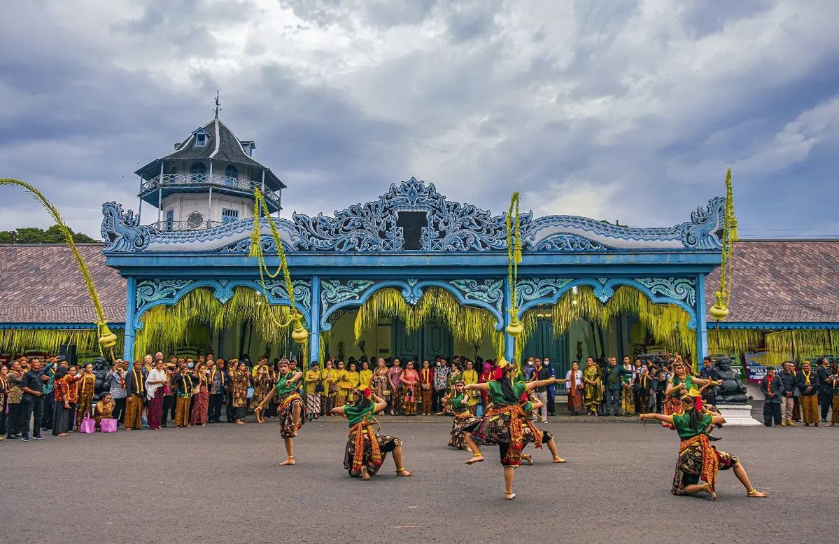 Salah satu budaya khas Surakarta.