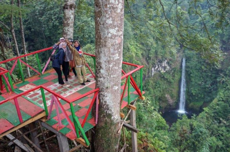 Pesona wisata alam di Kabupaten Batang.