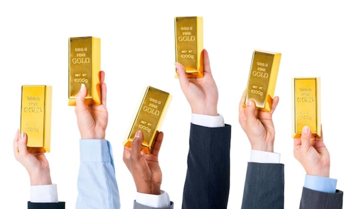 Harga emas Antam turun signifikan ke Rp2,26 juta per gram. Cek daftar harga lengkap dan aturan pajaknya di sini!