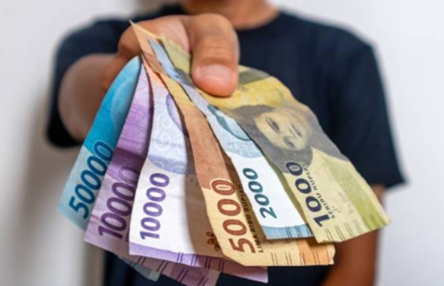 BLT Kesra Rp900 ribu terus dicairkan. Berikut pembaruan data, proses verifikasi, dan empat kategori penerimanya.