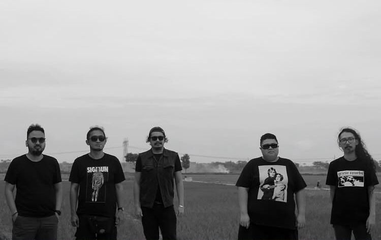 Kelelawar Malam: Horror metal punk Indonesia dengan identitas lokal yang gelap dan energik.