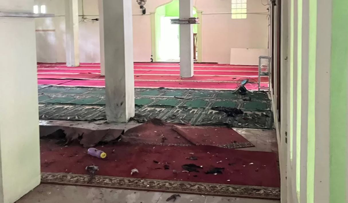 Masjid SMAN 72 Jakarta usai dilaporkan terjadi ledakan pada Jumat 7 November 2025.