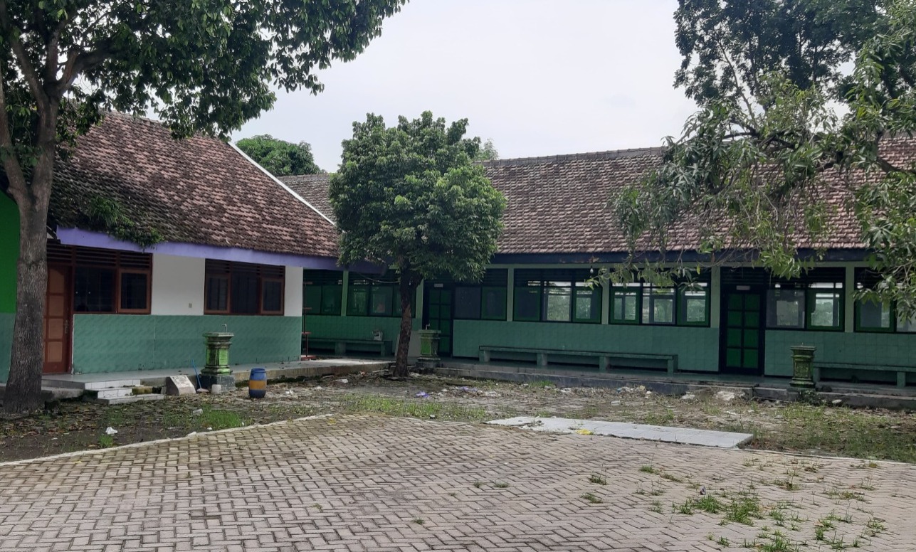 Kondisi bangunan SDN 2 Grudo, Ngawi, yang tak terpakai sejak regrouping dan kini diusulkan untuk dihibahkan ke desa. DOK RADAR NGAWI