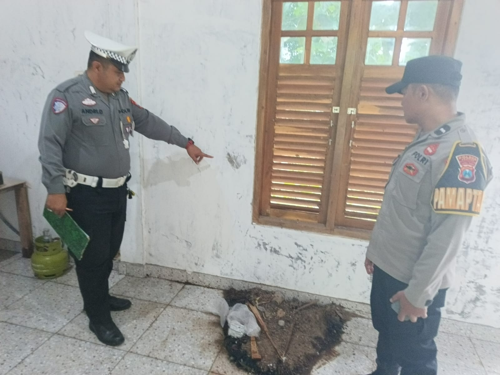 Muhammad Adrian Pradita (13) tewas di tempat setelah sepeda ontelnya menabrak rumah warga di Dusun Nogosari, Desa Kayen, akibat rem blong. FOTO: ISTIMEWA