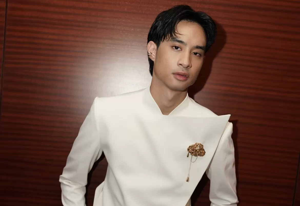 Profil Devano Danendra