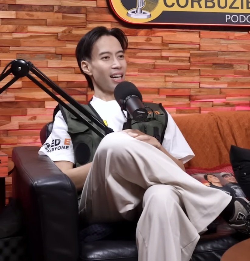 Ilustrasi Vidi Aldiano di Podcast Dedy Corbuzier