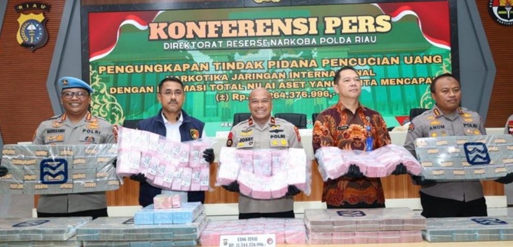 Polda Riau sita uang dan aset senilai Rp 15 miliar terkait TPPU dari jaringan pengedar narkoba lintas negara.