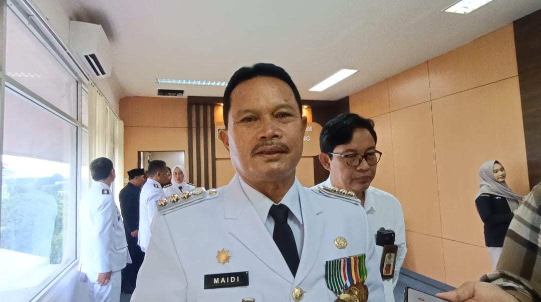 Wali Kota Maidi memberikan pengarahan soal fokus anggaran 2026 dalam sosialisasi musrenbang di Graha Krida Praja, kemarin (10/11). HENGKY RISTANTO/RADAR MADIUN