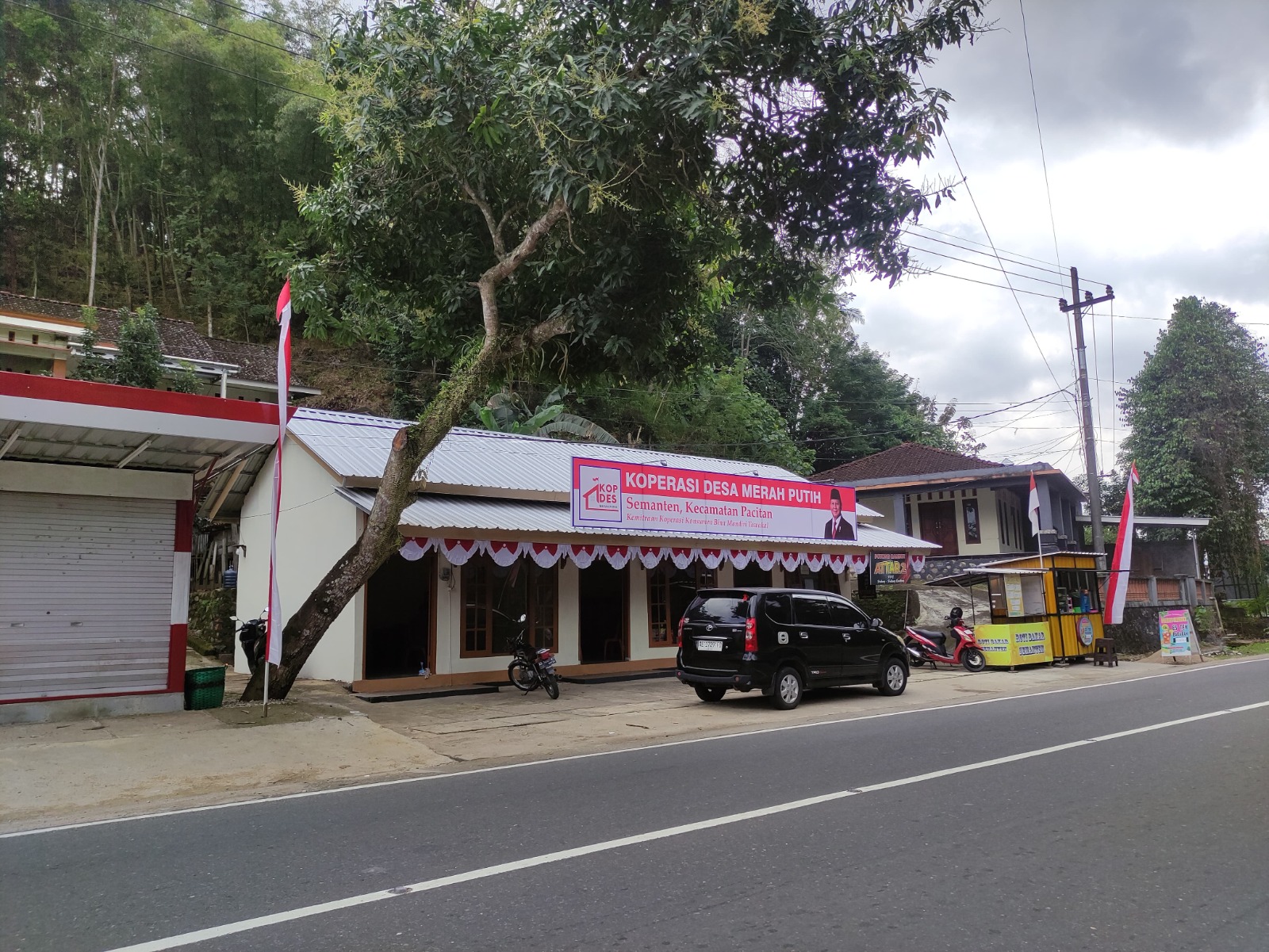 Salah satu gerai KDMP di Pacitan yang sudah mulai beroperasi sejak beberapa waktu lalu. DOK RADAR PACITAN