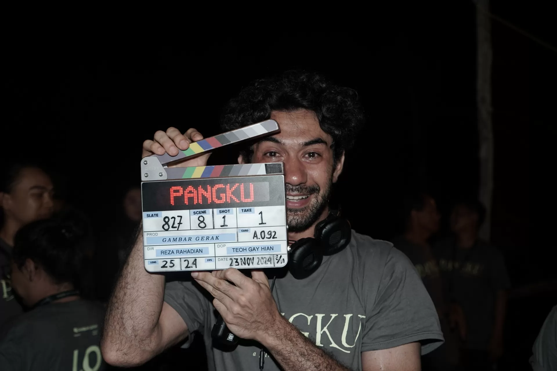 Reza Rahadian debut sutradara lewat Film Pangku