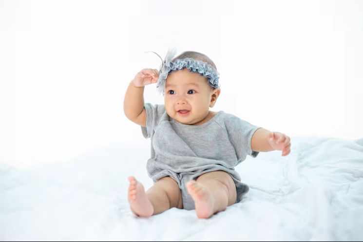 Ilustrasi Bayi 7-12 Bulan