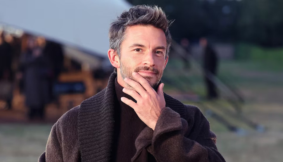 Profil Jonathan Bailey, Sexiest Man Alive 2025