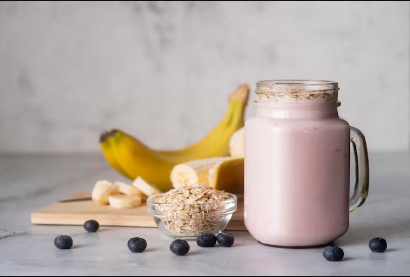 Smoothie salah satu makanan penambah berat badan.