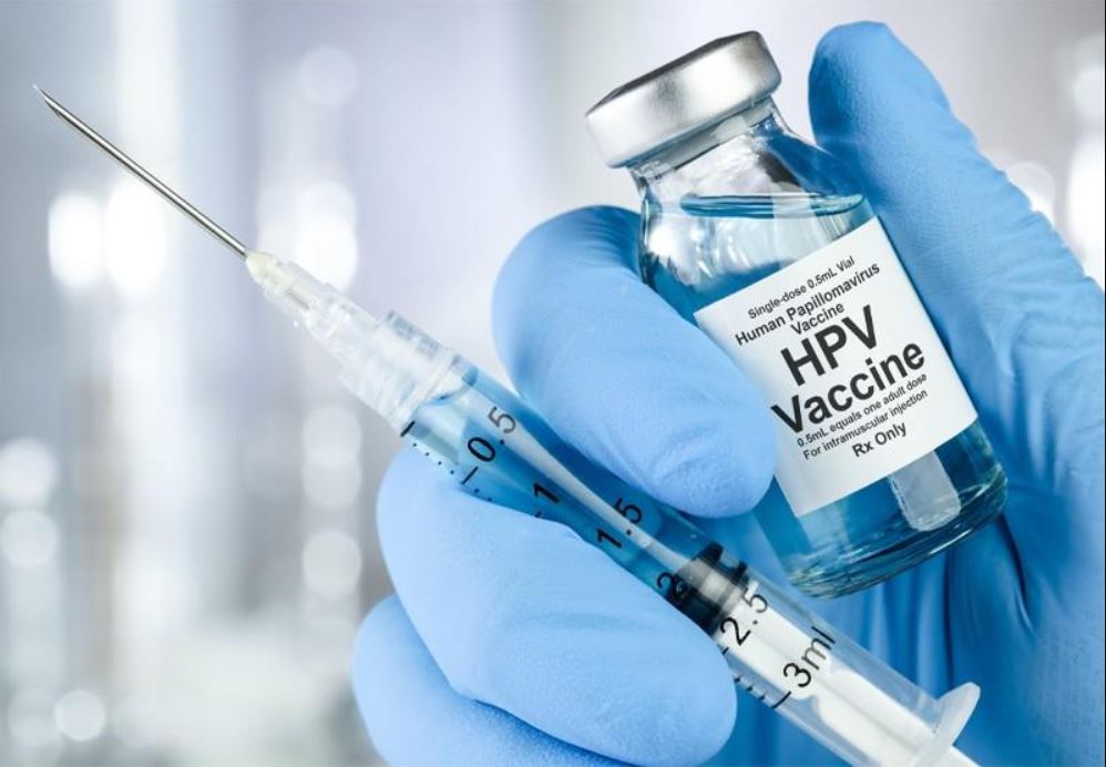 Target vaksinasi HPV 90 persen dikebut hingga 2030 untuk menekan kanker leher rahim.