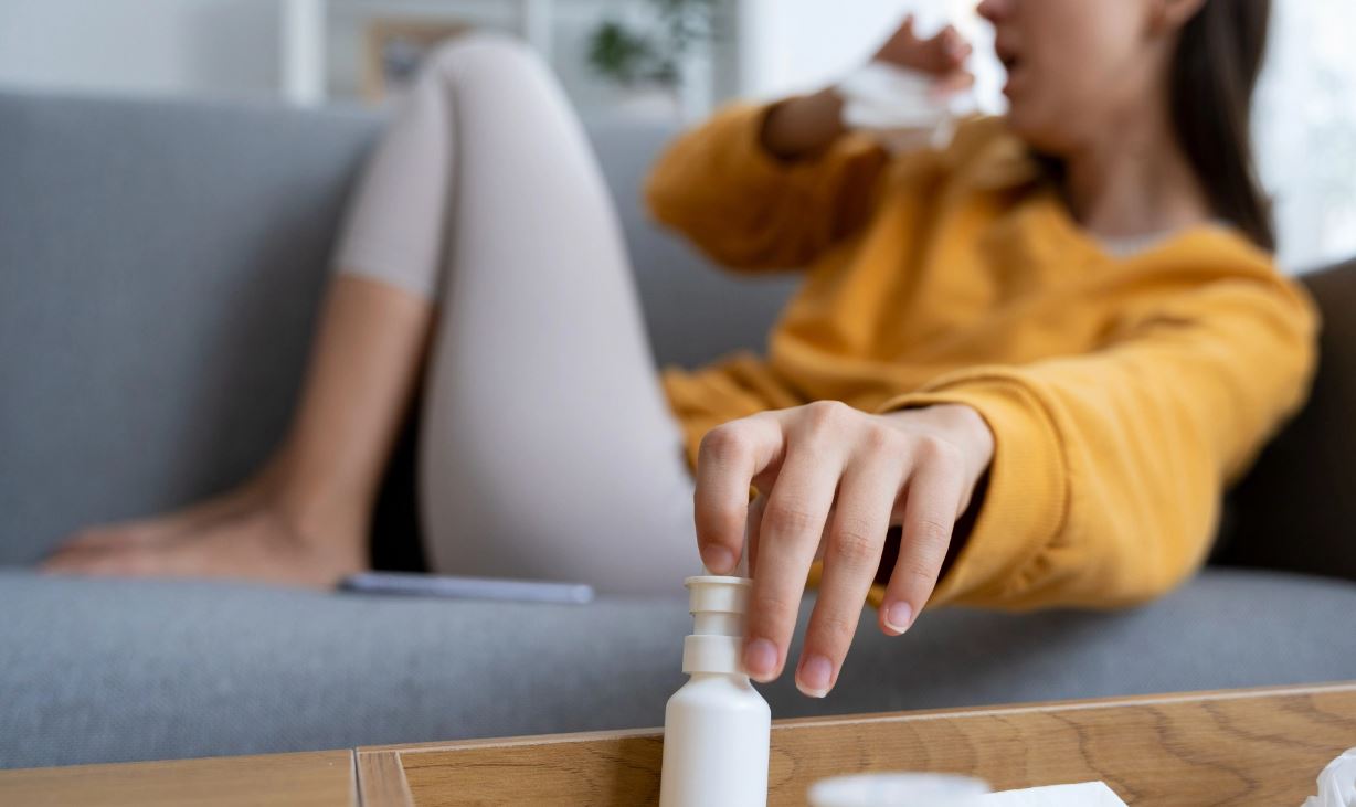 Penggunaan obat pereda nyeri berlebihan dapat memperparah sakit kepala.