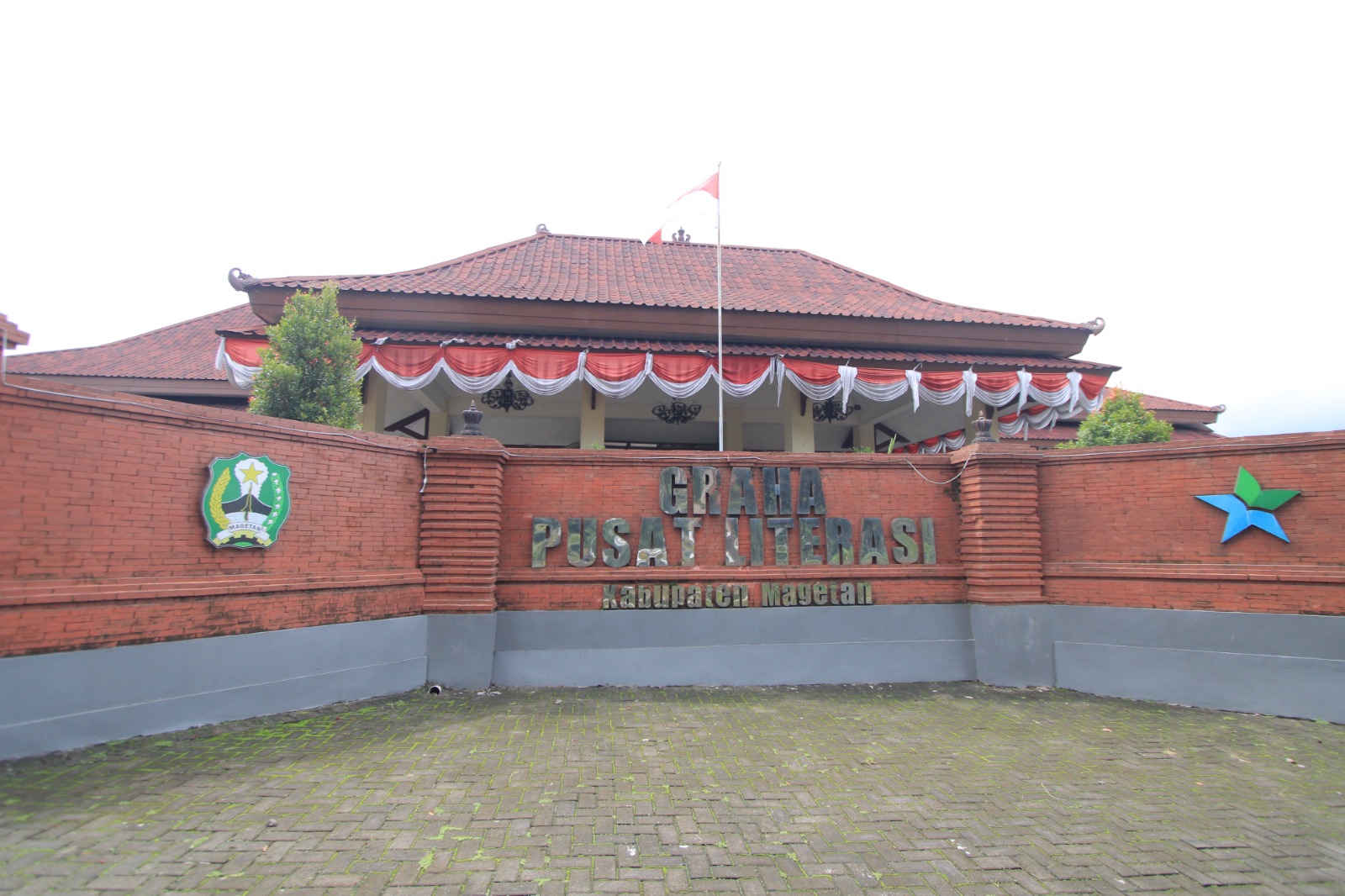 Graha Pusat Literasi di Plaosan yang diusulkan sebagai lokasi Sekolah Rakyat rintisan oleh Pemkab Magetan. AJI PUTRA/JAWA POS RADAR MAGETAN