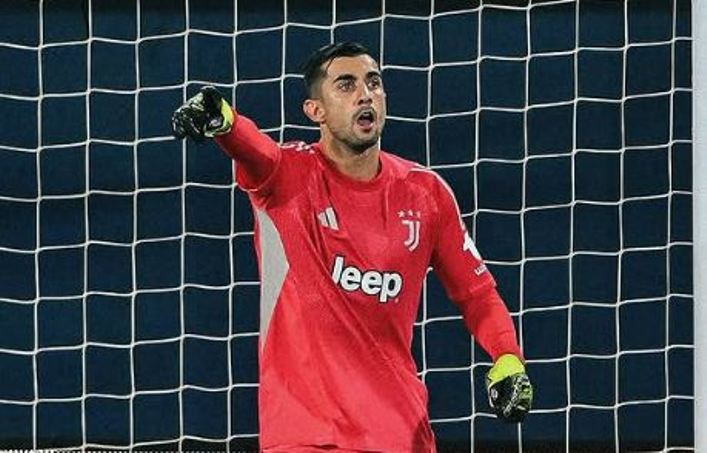 Genoa menaruh minat terhadap Mattia Perin, kiper senior Juventus.