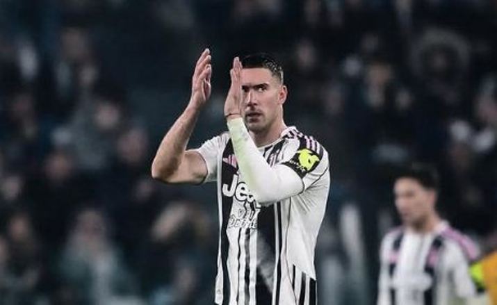 Pemain Juventus Vlahovic disebut tidak tertarik main di Bundesliga.