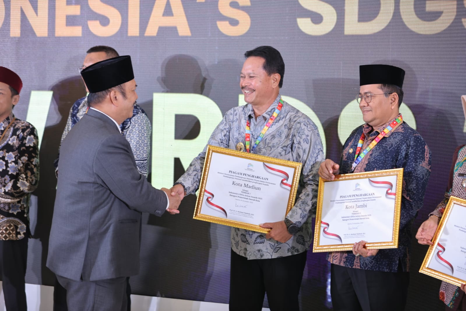 Kota Madiun meraih Terbaik I SDGs Action Awards 2025 dan dipastikan tercatat di kantor PBB New York. FOTO: DISKOMINFO KOTA MADIUN