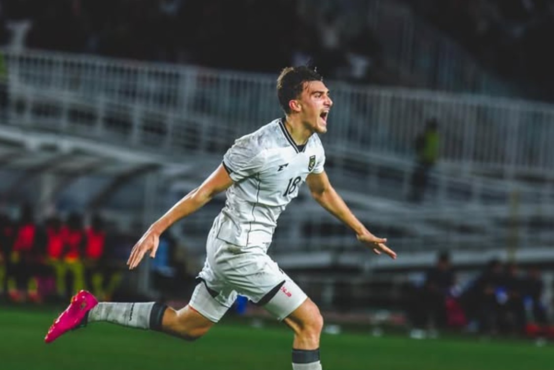 Selebrasi striker Timnas Indonesia U-23, Mauro Zijlstra.