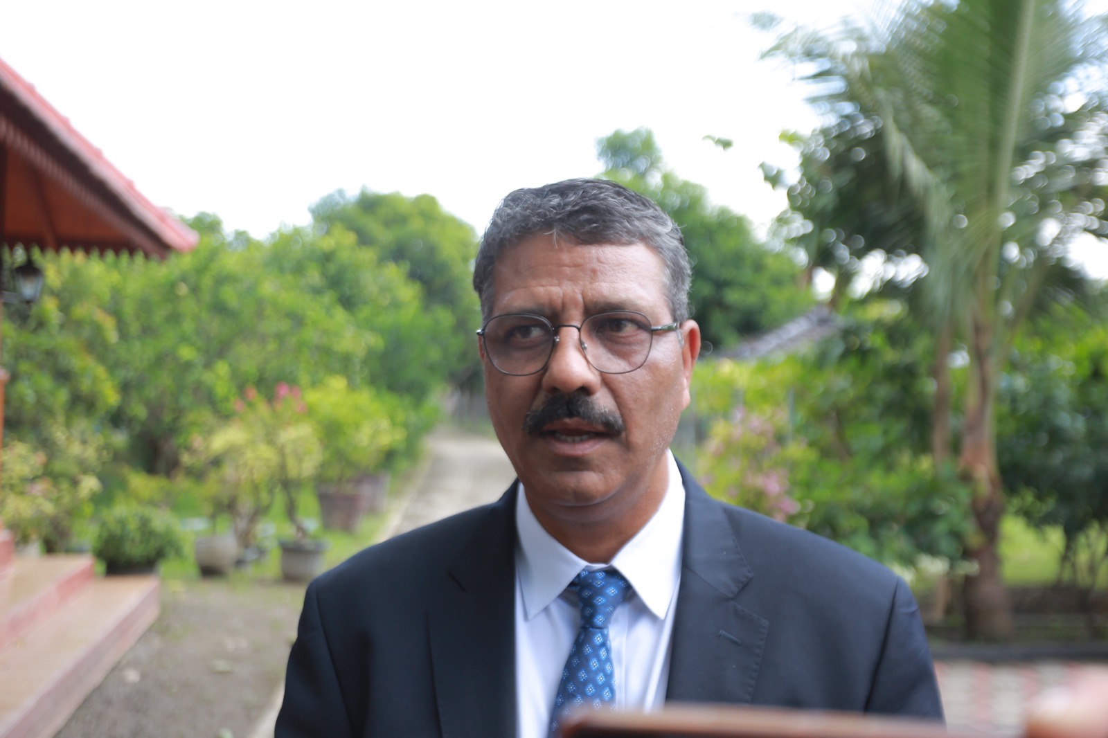 Konsul Kehormatan India untuk Jatim&ndash;Jateng, Manoj Bhat. FOTO: BAGAS BIMANTARA/RADAR MADIUN