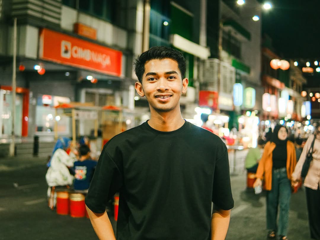 Ilustrasi Profil Lengkap Dimas Angga, Food Vlogger Njajantoksby yang Jadi Sorotan karena Diduga PHP Endorse Kuliner