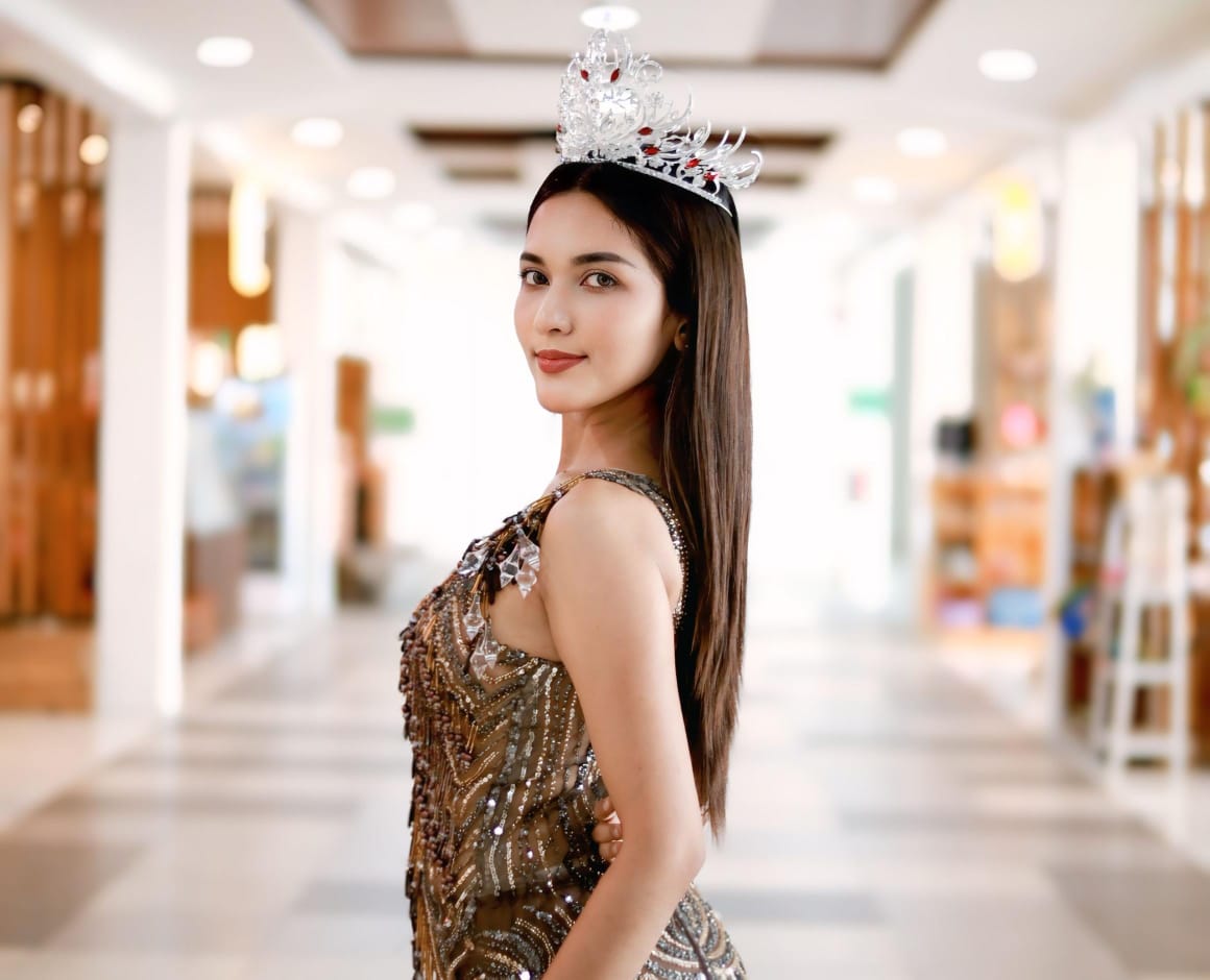 Lulu Zakia Angelia, pemenang Putri Pariwisata Indonesia Jatim 2025, siap membawa promosi wisata Ngawi ke panggung nasional.
