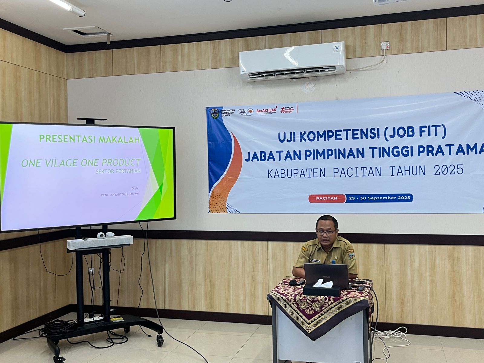 Suasana uji kompetensi JPTP di Pacitan akhir September lalu, DPRD kini mendorong penguatan kompetensi pejabat PBJ. DOK RADAR PACITAN