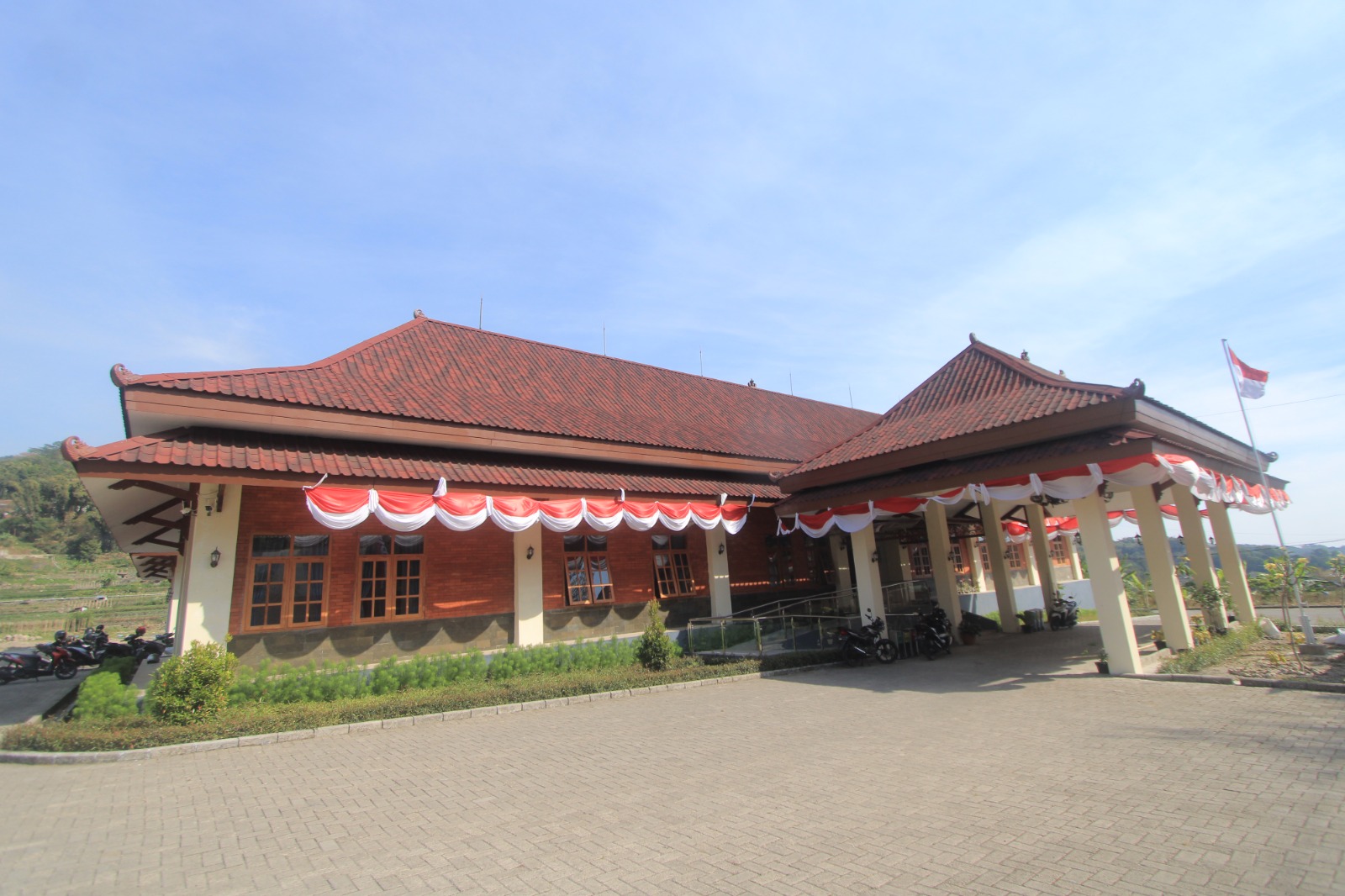 Gedung Graha Pusat Literasi Plaosan diproyeksikan menjadi lokasi Sekolah Rakyat rintisan Magetan dengan kapasitas empat rombel mulai 2026. AJI PUTRA/JAWA POS RADAR MAGETAN