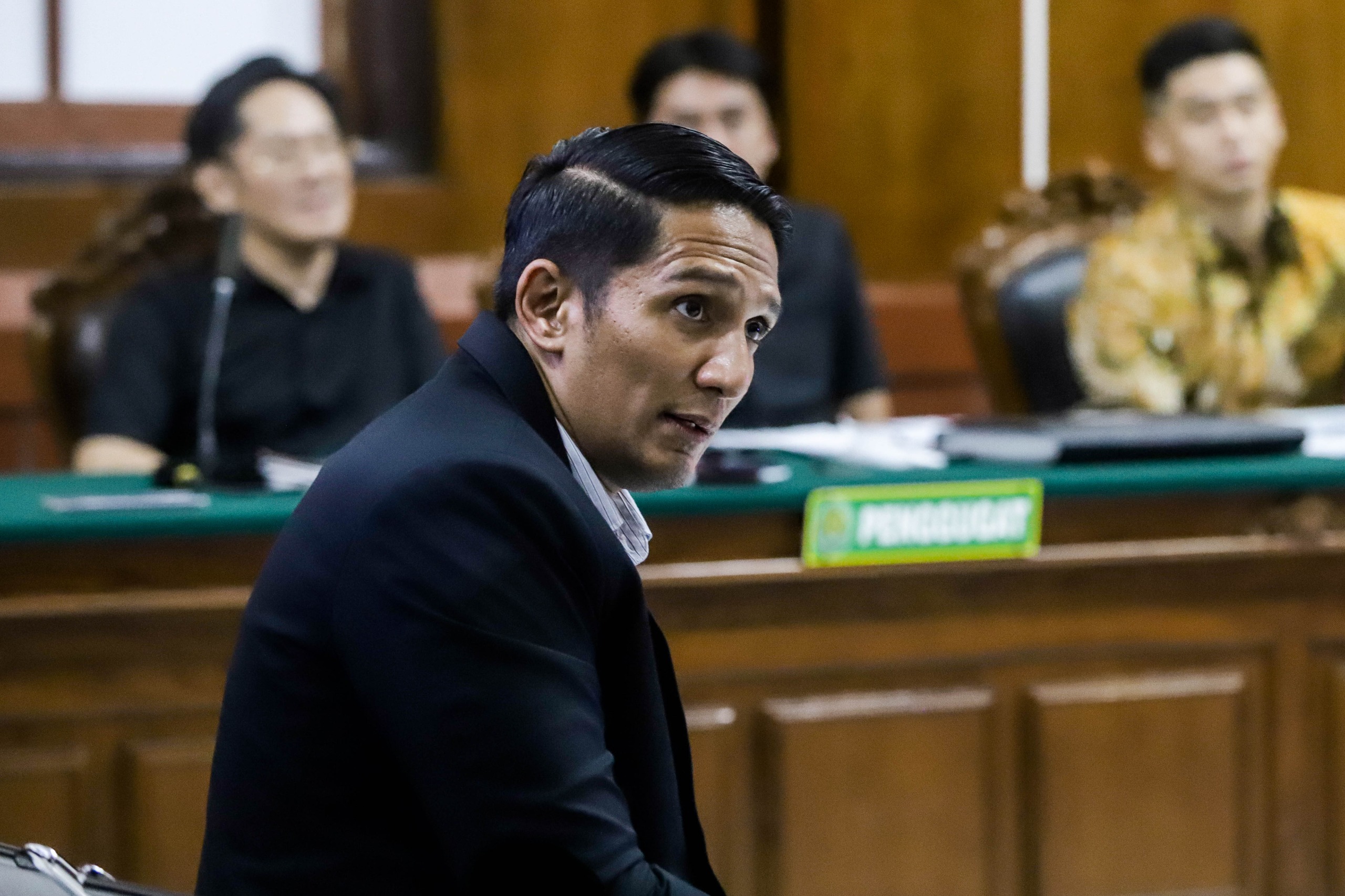 Doktor Ghansham Anand, ahli hukum perdata, memberikan pendapat terkait keahliannya dalam sidang gugatan perdata yang diajukan Nany Widjaja terhadap PT Jawa Pos.