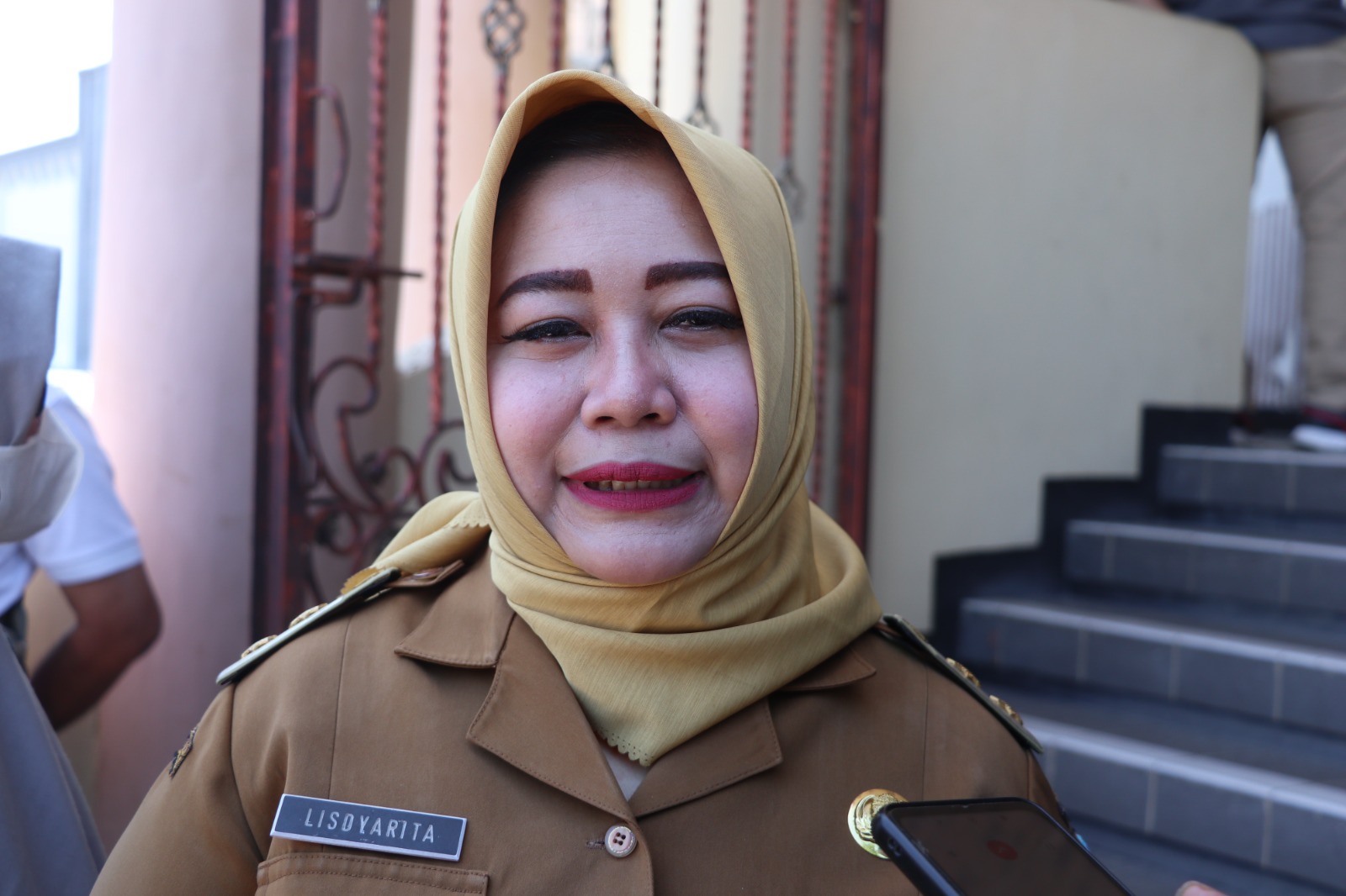 Plt Bupati Ponorogo Lisdyarita memberikan pesan penguatan kepada para guru agar terus berinovasi di tengah tantangan degradasi moral siswa. DOK RADAR PONOROGO