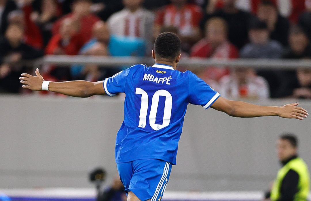 Mbappe cetak 4 gol.