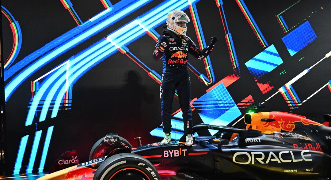 Verstappen muncul sebagai pemenang di Sirkuit Internasional Losail, Qatar pada tahun 2024.