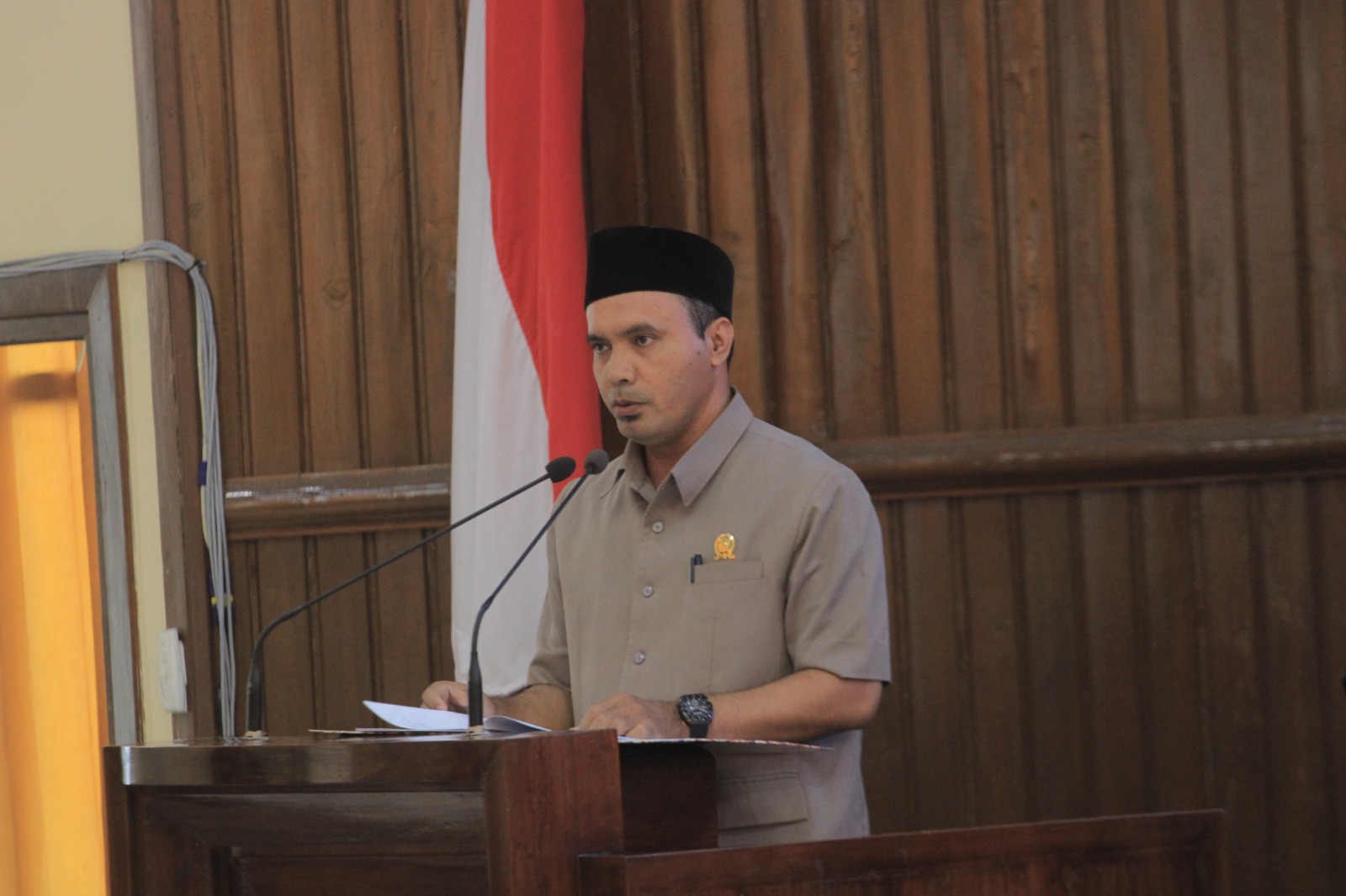 Anggota Banggar Didik Haryono memberi kritikan terhadap pembahasan APBD 2026. AJI PUTRA/RADAR MAGETAN