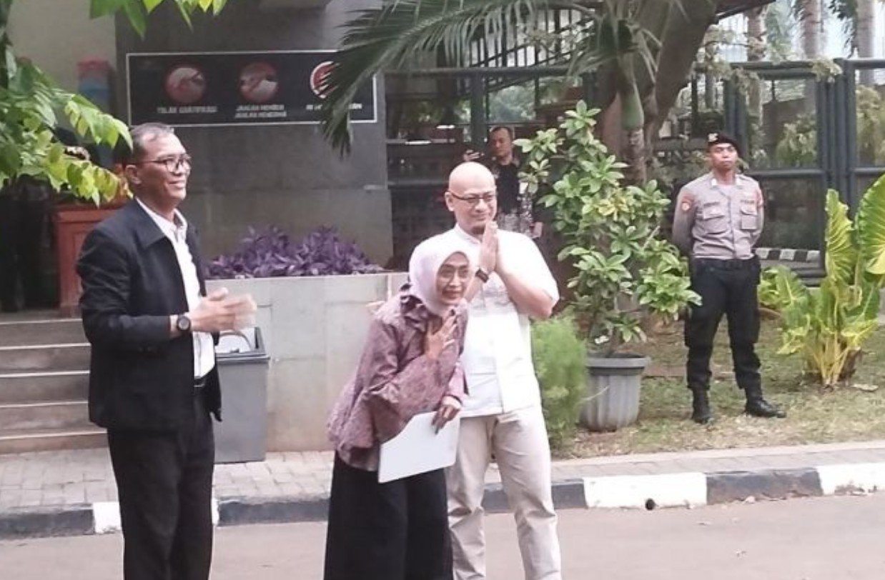 Mantan dirut PT ASDP Ira Puspadewi dan dua petinggi lain, bebas usai menerima rehabilitasi dari presiden.