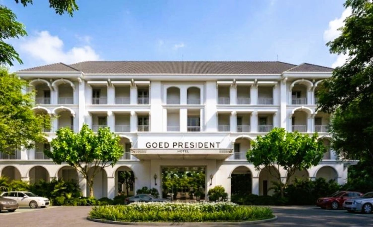 Rekaan AI terhadap desain Goed President Hotel Pacitan.