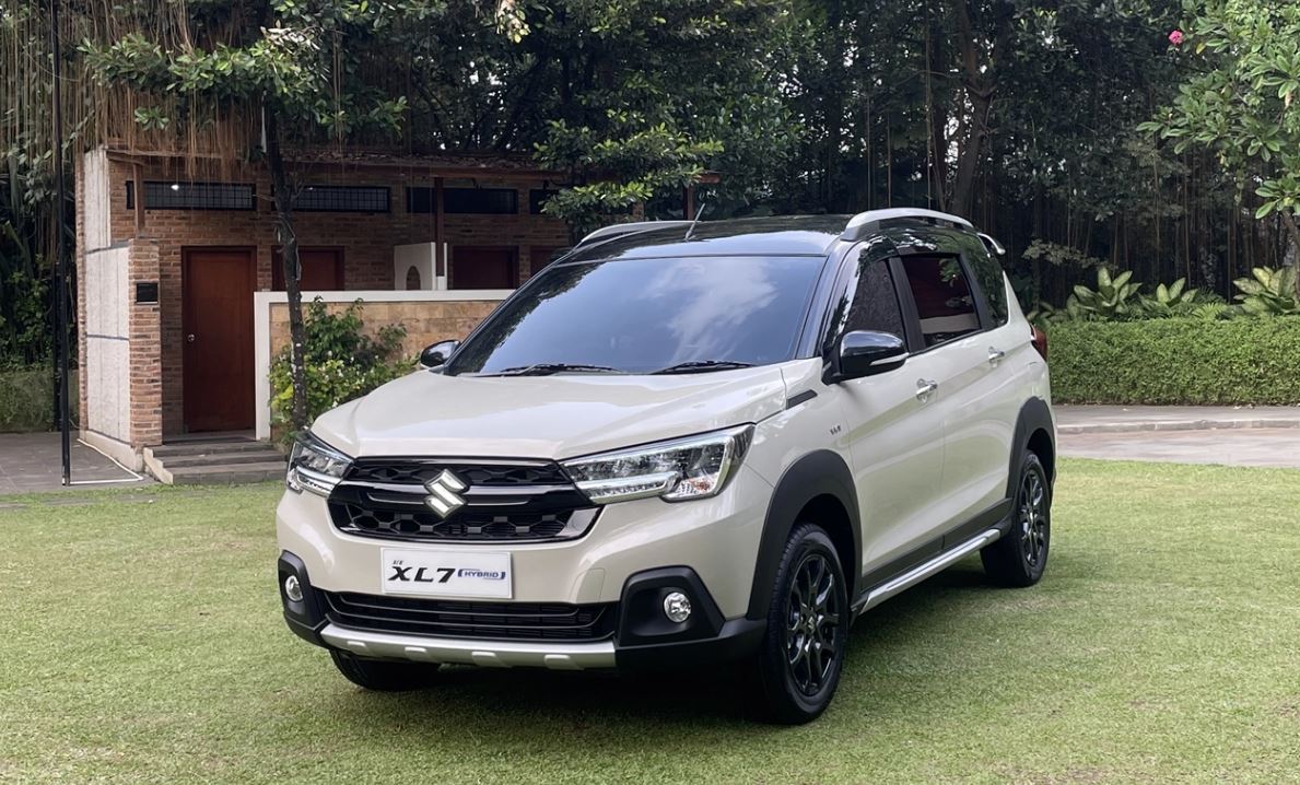 Suzuki XL7 Hybrid