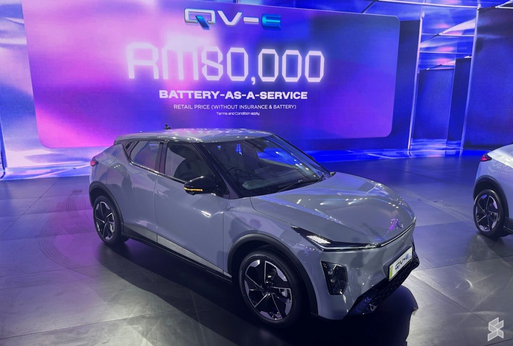 Perodua QV-E, mobil listrik nasional Malaysia, resmi debut dengan harga terjangkau Rp256 jutaan dan jarak tempuh hingga 445 km.